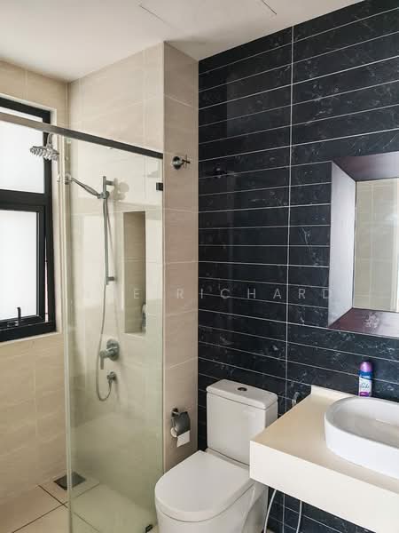 Condominium for Rent at Sky Condominium (Skyz Residence) - Anne Richard - Bathroom - PropertyGuru.com.my