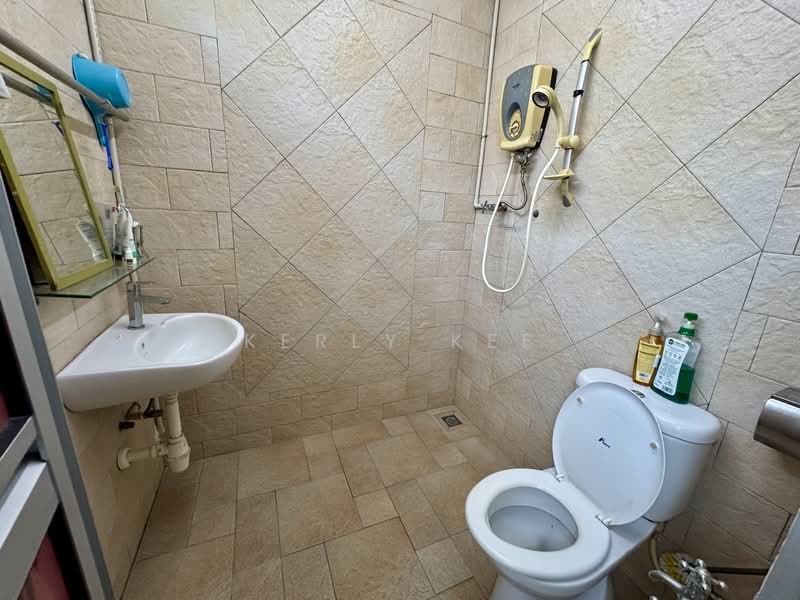 Taman Desa Murni untuk Untuk Dijual - RM 1,100,000, Apr 2026 - Bathroom - PropertyGuru.com.my
