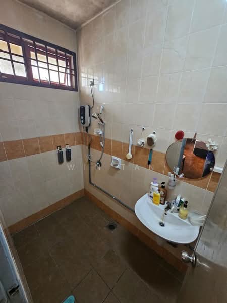 2-storey Terraced House for Sale in Taman Damansara Aliff (Tampoi) - Win Tan - Bathroom - PropertyGuru.com.my