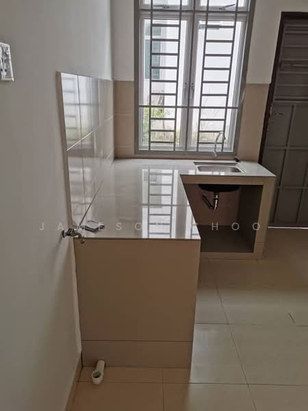 2.5-storey Terraced House for Sale in Taman Scientex Senai (Senai) - Jameson Choo - Kitchen - PropertyGuru.com.my