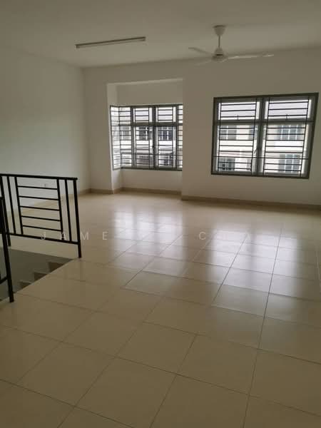 2.5-storey Terraced House for Sale in Taman Scientex Senai (Senai) - Jameson Choo - Living Room - PropertyGuru.com.my