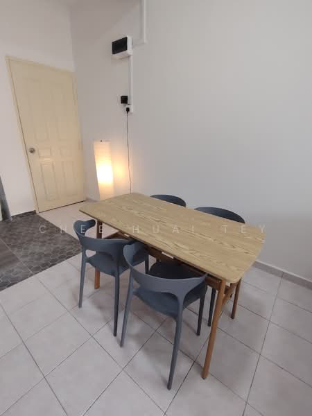 Apartment for Rent at Pangsapuri Sri Alpinia - Chee Huai Tey - Dining Room - PropertyGuru.com.my