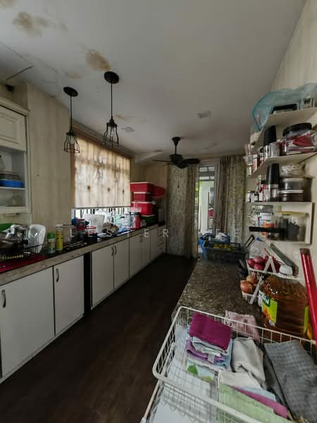 2-storey Terraced House for Sale in Bukit Jelutong (Shah Alam) - Lester Lee - Kitchen - PropertyGuru.com.my