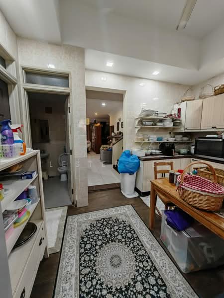 2-storey Terraced House for Sale in Bukit Jelutong (Shah Alam) - Lester Lee - Kitchen - PropertyGuru.com.my