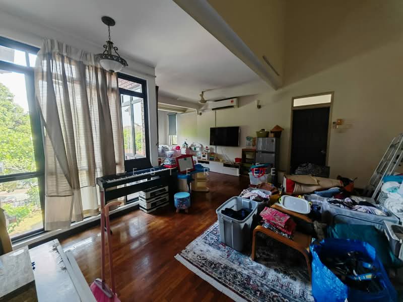 2-storey Terraced House for Sale in Bukit Jelutong (Shah Alam) - Lester Lee - Living Room - PropertyGuru.com.my