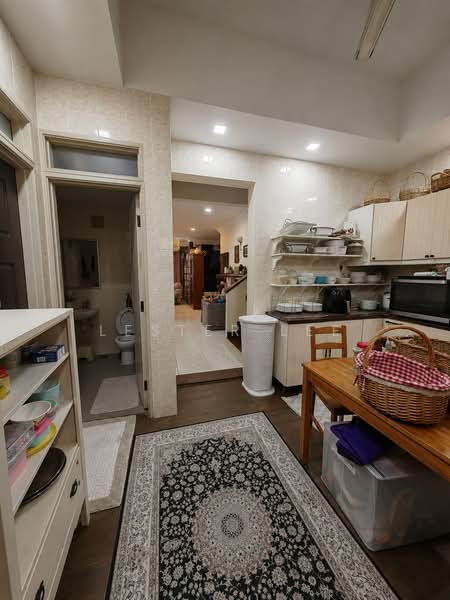 Rumah Teres 2-Tingkat untuk Dijual di Bukit Jelutong (Shah Alam) - Lester Lee - Kitchen - PropertyGuru.com.my