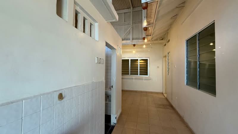 Single Storey Terrace Tanjung Bungah untuk Untuk Dijual - RM 1,280,000, Mac 2026 - Corridor - PropertyGuru.com.my