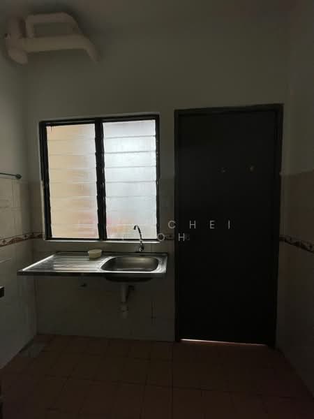 Condominium for Rent at Casa Puteri Condominium - Jenn Chei Teoh - Kitchen - PropertyGuru.com.my