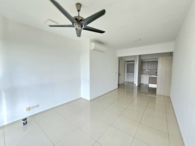 Service Residence for Rent at Gravit8, Klang - Leon Goh - Living Room - PropertyGuru.com.my