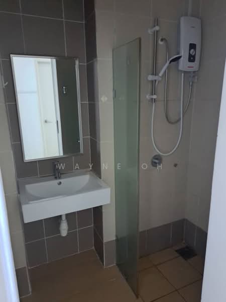 Service Residence for Rent at Centrestage Designer Suite - Wayne Oh - PropertyGuru.com.my