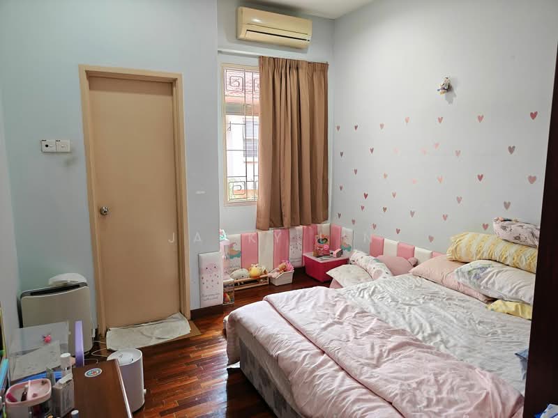 2-storey Terraced House for Sale in Kota Kemuning (Shah Alam) - Jacky Lin - Bedroom - PropertyGuru.com.my