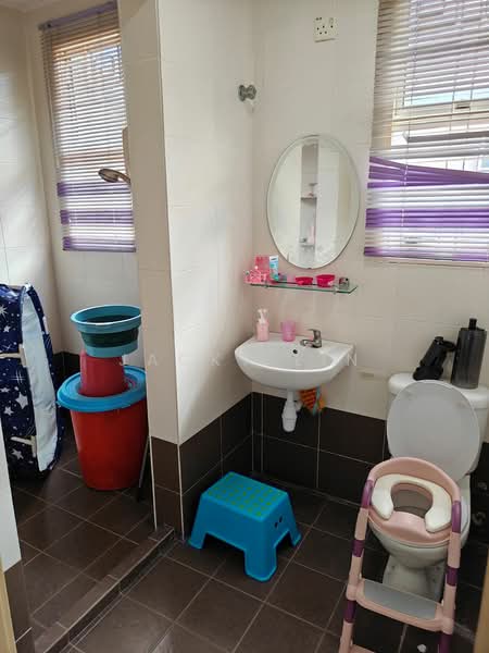 2-storey Terraced House for Sale in Kota Kemuning (Shah Alam) - Jacky Lin - Bathroom - PropertyGuru.com.my