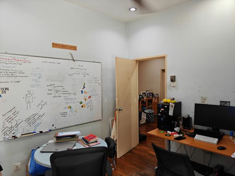 2-storey Terraced House for Sale in Kota Kemuning (Shah Alam) - Jacky Lin - Study - PropertyGuru.com.my