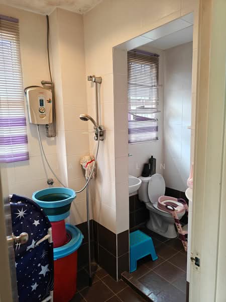 2-storey Terraced House for Sale in Kota Kemuning (Shah Alam) - Jacky Lin - Bathroom - PropertyGuru.com.my