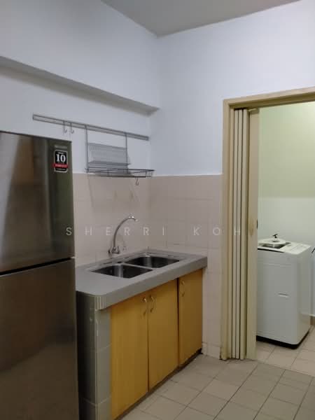 Condominium for Sale at D'aman Crimson - Sherri Koh - Kitchen - PropertyGuru.com.my
