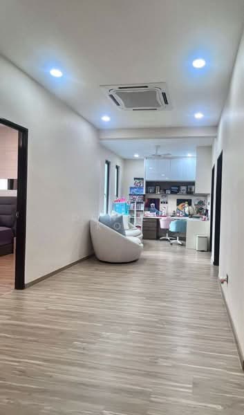 RM1.1m! 32x75ft! 4R4B! Fully Extended & Move in Condition Aman Perdana Klang 2 Sty Semi D House untuk Untuk Dijual - RM 1,100,008, Apr 2026 - Study - PropertyGuru.com.my