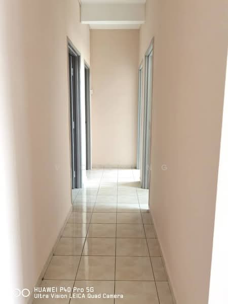 Apartment for Rent at Indah Court Apartment - Violet Ng - Corridor - PropertyGuru.com.my