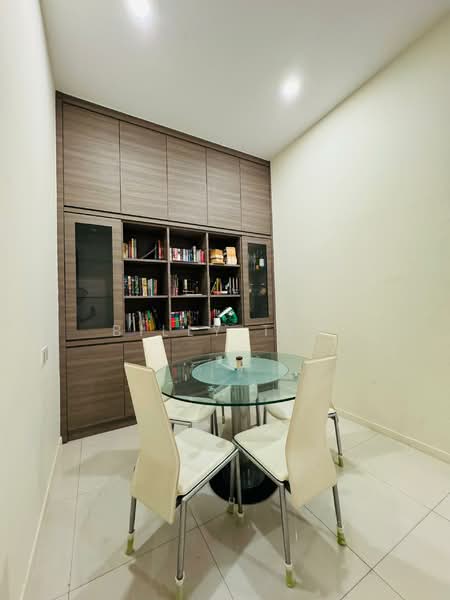 Ariza Seri Tanjung Pinang untuk Untuk Dijual - RM 2,650,000, Mac 2026 - Dining Room - PropertyGuru.com.my