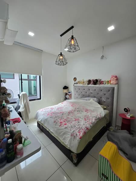 Cluster House for Sale in Taman Mount Austin (Tebrau) - Sandra Gan - Bedroom - PropertyGuru.com.my