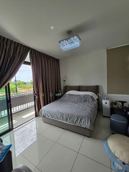 Cluster House for Sale in Taman Mount Austin (Tebrau) - Sandra Gan - Bedroom - PropertyGuru.com.my