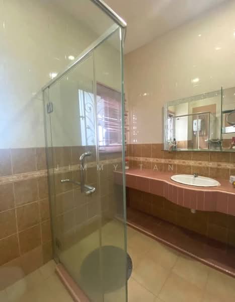 Semi-Detached House for Sale in Bandar Bukit Tinggi 2 (Klang) - Jimmy Tan - Bathroom - PropertyGuru.com.my