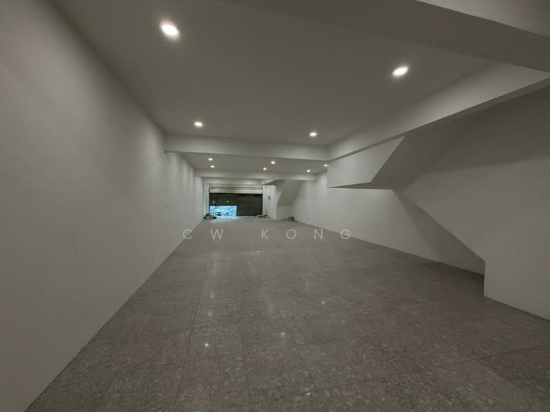 Shop for Rent in Bandar Puteri Puchong (Puchong) - CW Kong - Interior - PropertyGuru.com.my