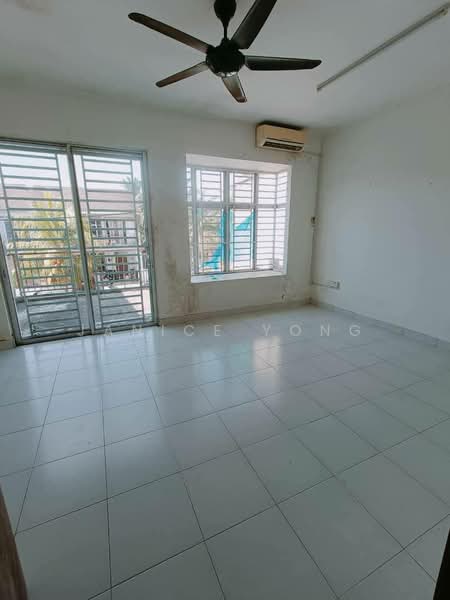 Taman Scientex Maju Kulai untuk Untuk Disewa - RM 1,500 /bulan, Mac 2026 - Interior - PropertyGuru.com.my