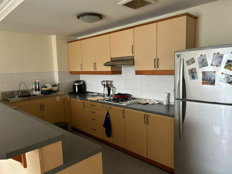 Kondominium untuk Dijual di Impiana On The Waterfront Condominium - Steven Wong - Kitchen - PropertyGuru.com.my