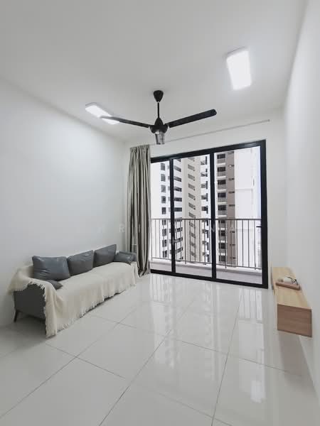 Vivo Executive Apartment untuk Untuk Disewa - RM 1,350 /bulan, Mac 2026 - Living Room - PropertyGuru.com.my