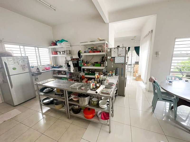 Semi-Detached House for Rent in Kota Emerald (Rawang) - Lucas Loh - Kitchen - PropertyGuru.com.my