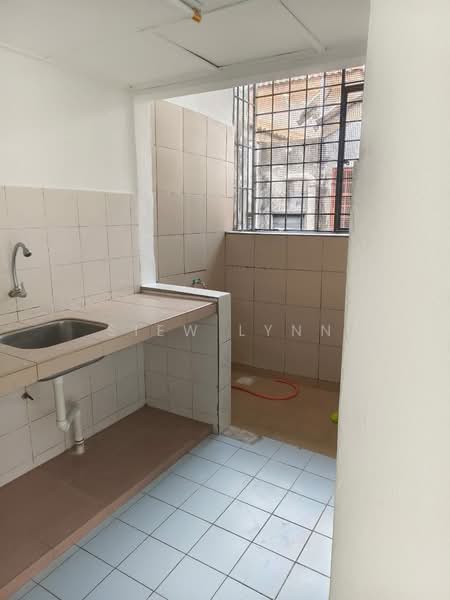 Apartment for Rent at Saujana Damansara - Siew Lynn - Kitchen - PropertyGuru.com.my