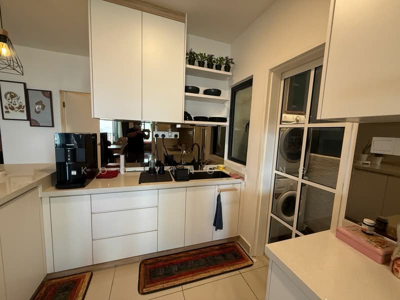 Service Residence for Sale at AraTre' Residences - Koo Ying Kang - Kitchen - PropertyGuru.com.my