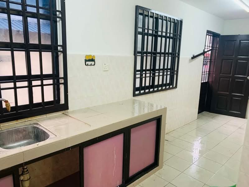 1.5-storey Terraced House for Rent in Bandar Seri Alam (Masai) - Jun Song - PropertyGuru.com.my