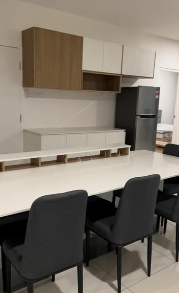 Service Residence for Sale at AraTre' Residences - Koo Ying Kang - Dining Room - PropertyGuru.com.my