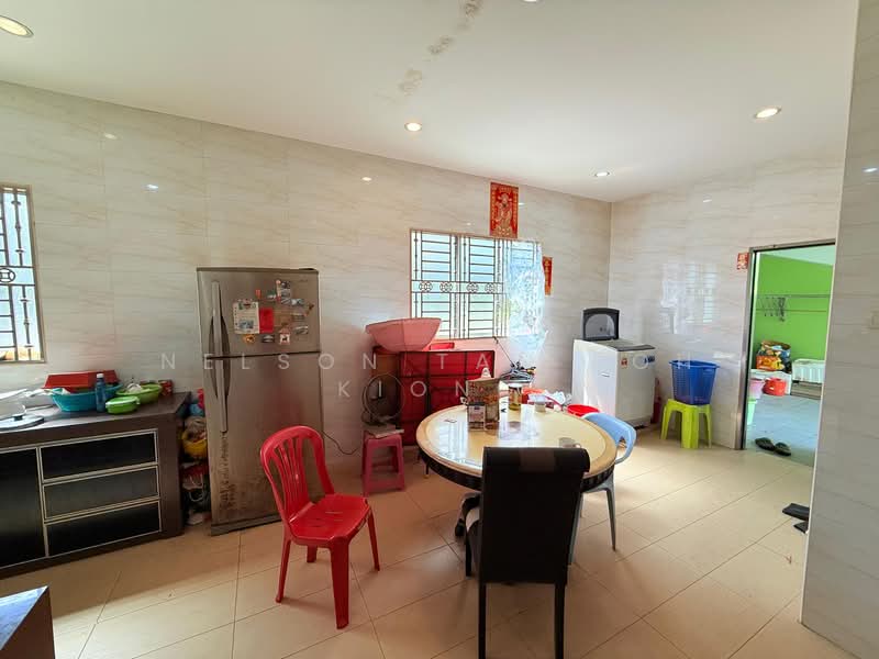 Nusa Duta untuk Untuk Dijual - RM 1,480,000, Apr 2026 - Kitchen - PropertyGuru.com.my