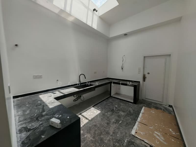 Semi-Detached House for Sale in Subang Jaya (Selangor) - Danny Lim - Kitchen - PropertyGuru.com.my