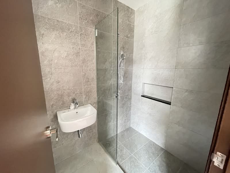 Semi-Detached House for Sale in Setia Eco Templer (Rawang) - MY Loh - Bathroom - PropertyGuru.com.my
