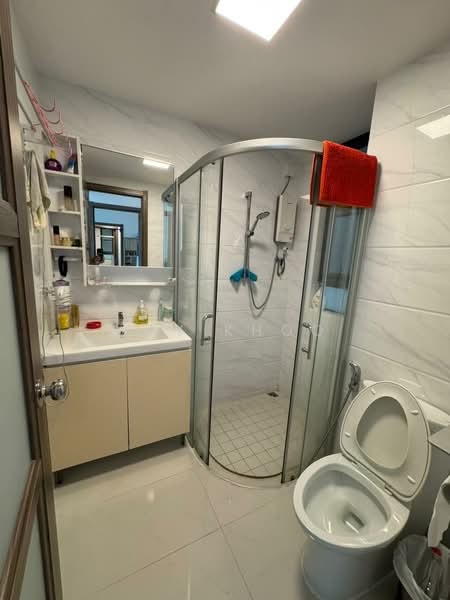 Apartment for Sale at Starview Bay @ Forest City - May Khoo - Bathroom - PropertyGuru.com.my
