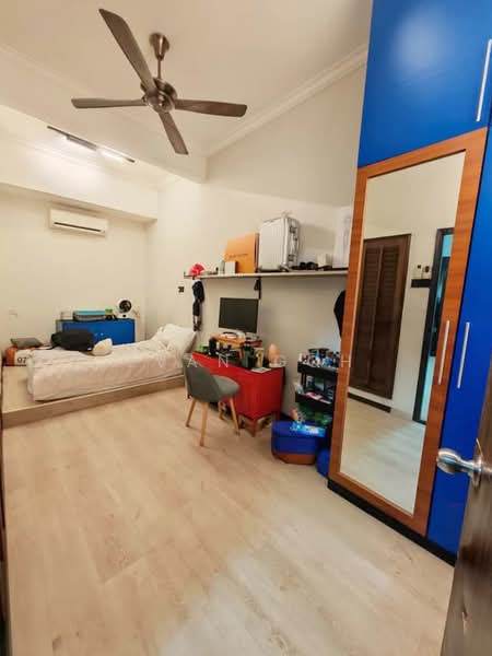 Semi-Detached House for Sale in Bandar Bukit Puchong 2 (Puchong) - Evan Goh - Bedroom - PropertyGuru.com.my