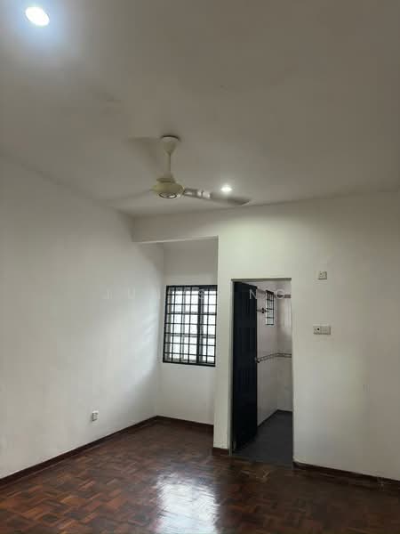 1.5-storey Terraced House for Rent in Bandar Seri Alam (Masai) - Jun Song - PropertyGuru.com.my