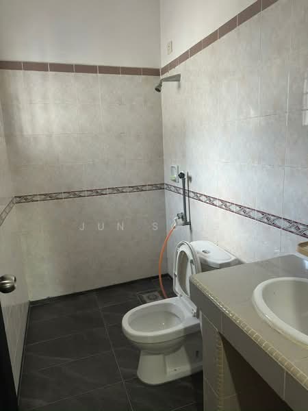 1.5-storey Terraced House for Rent in Bandar Seri Alam (Masai) - Jun Song - PropertyGuru.com.my