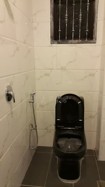 2-storey Terraced House for Sale in Subang Jaya (Selangor) - Naomi Thing - Bathroom - PropertyGuru.com.my