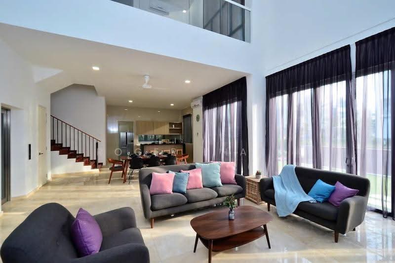 Banglo Lot Kosong untuk Dijual di Lakefront Villa (Cyberjaya) - Roger Phang - Living Room - PropertyGuru.com.my