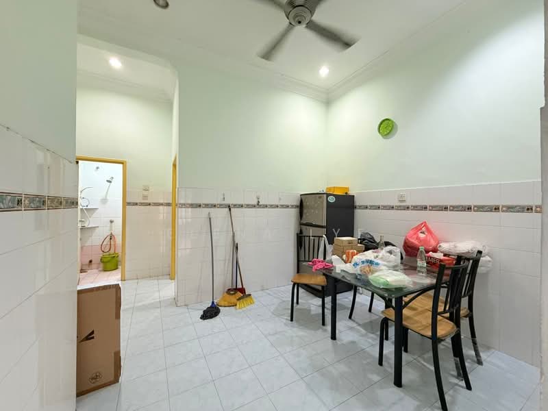 1-storey Terraced House for Sale in Skudai (Johor) - Elena Lye - Kitchen - PropertyGuru.com.my