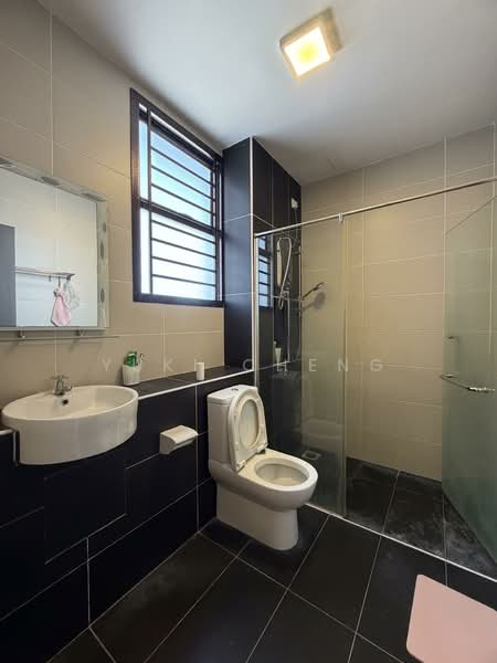 Apartment for Rent at Seri Austin Residence (Pangsapuri Seri Austin) - Yuki Cheng - Bathroom - PropertyGuru.com.my