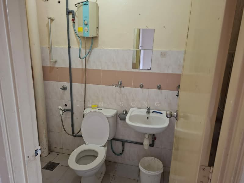 2-storey Terraced House for Rent in Bandar Seri Alam (Masai) - Jun Song - PropertyGuru.com.my