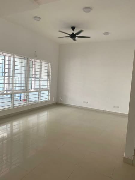 2-storey Terraced House for Rent in Bandar Rinching (Semenyih) - Virginia Kam - Living Room - PropertyGuru.com.my