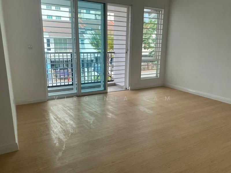 2-storey Terraced House for Rent in Bandar Rinching (Semenyih) - Virginia Kam - Balcony - PropertyGuru.com.my