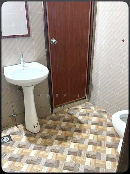 GCB Court untuk Untuk Disewa - RM 2,000 /bulan, Mac 2026 - Bathroom - PropertyGuru.com.my