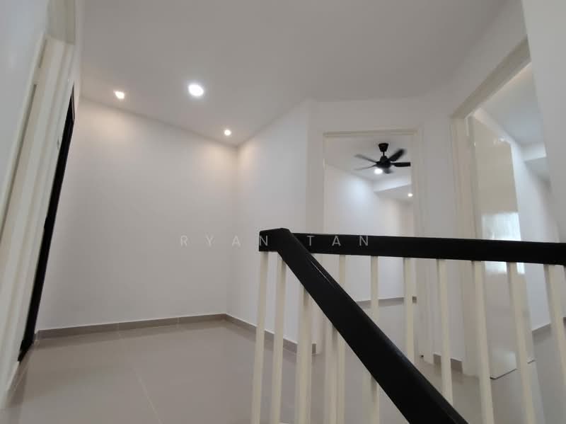 2-storey Terraced House for Sale in Bandar Menjalara (Kuala Lumpur) - Ryan Tan - Corridor - PropertyGuru.com.my